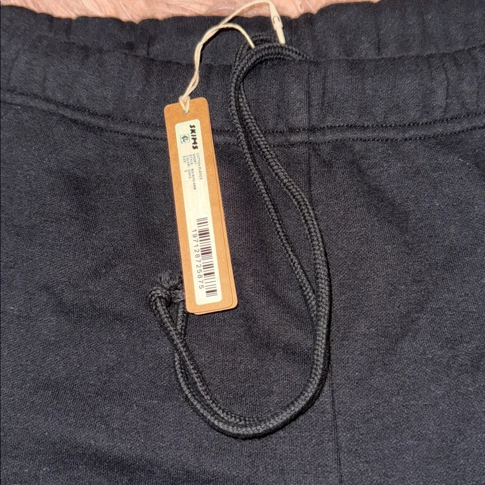 SKIMS Cotton Fleece Shorts - Picture 4 of 6